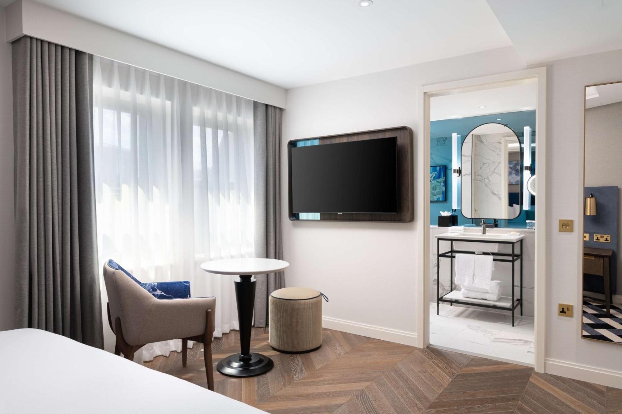 Lost Property St Pauls London, Curio Collection By Hilton Hotel 4*